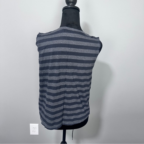 Hot Topic Batman Muscle Tee - Picture 4 of 6